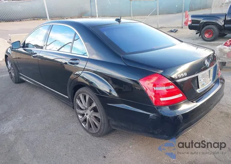 2013 Mercedes-Benz S 550 из США, поврежденный, VIN WDDNG7DB9DA523951